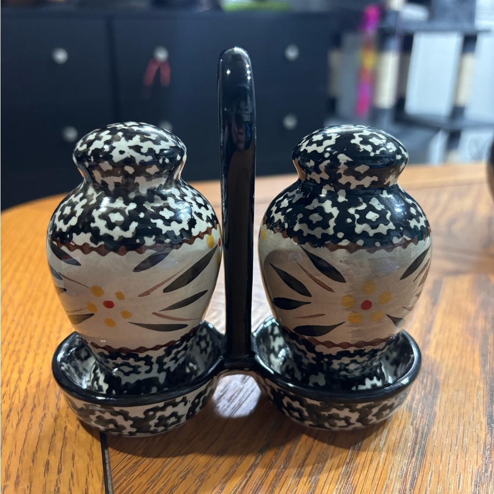 Temptations Salt and Pepper shaker set